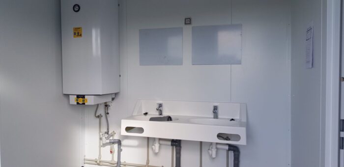 BATIMODULE 20′ Sanitaire NEUF (2 WC-2 DOUCHES-2 LAVABOS) – Image 3