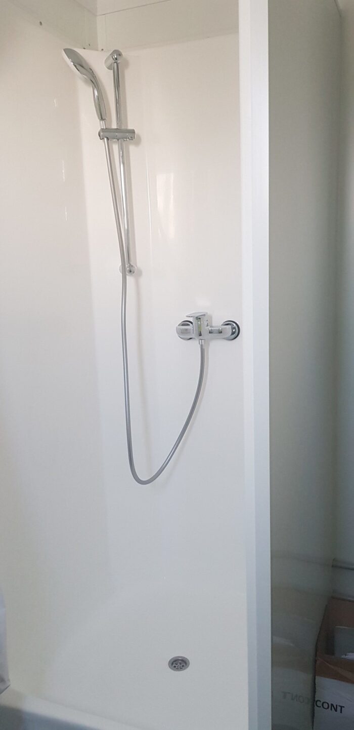 BATIMODULE 10′ Sanitaire (WC/ URINOIR /DOUCHE/LAVABOS) – Image 11