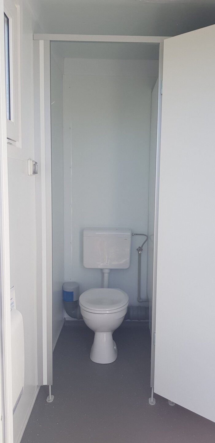 BATIMODULE 20′ Sanitaire (4 WC-1 WC PMR-2 URINOIRS-3 LAVABOS) – Image 7