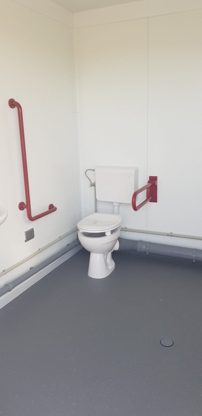 BATIMODULE 20′ Sanitaire (4 WC-1 WC PMR-2 URINOIRS-3 LAVABOS) – Image 15